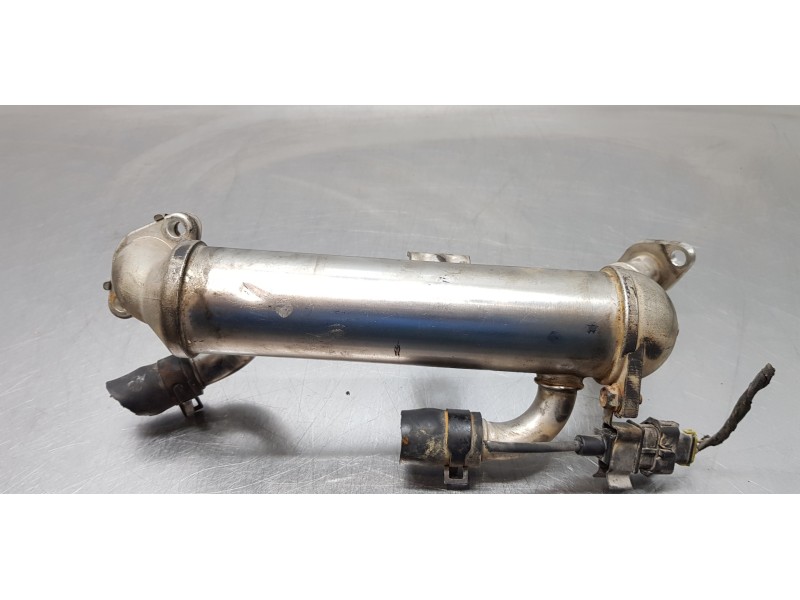 Recambio de enfriador egr para hyundai i20 classic referencia OEM IAM 284162A730  