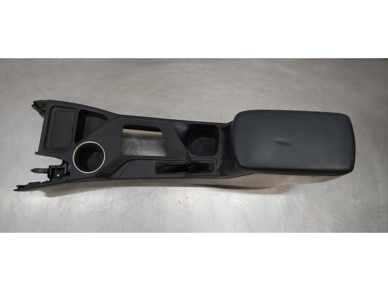 Recambio de apoyabrazos central para toyota rav 4 active referencia OEM IAM 5890142090C0  