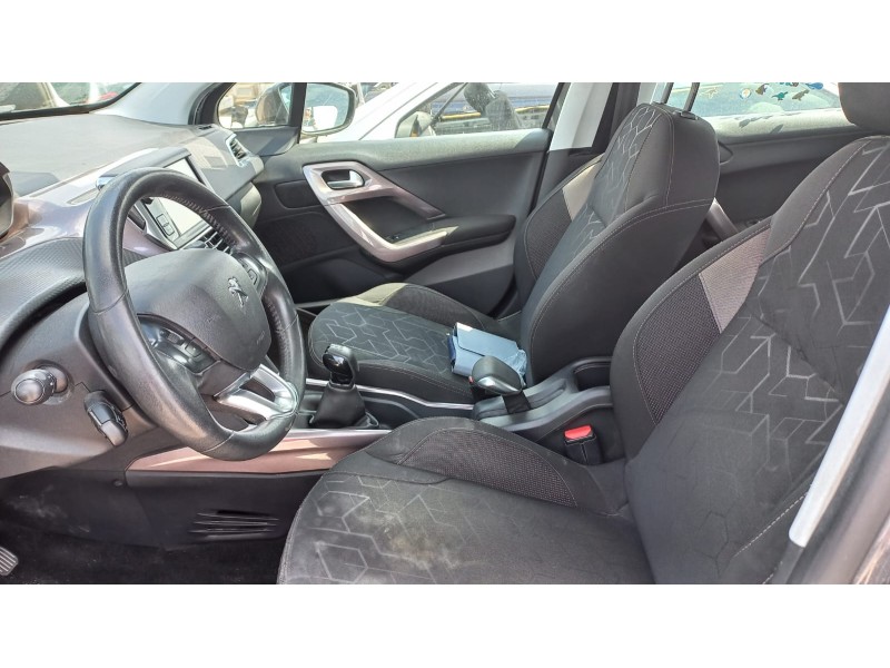 peugeot 2008 (--.2013) del año 2013