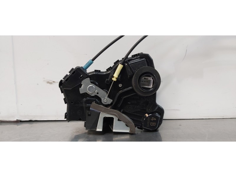 Recambio de cerradura puerta delantera derecha para toyota rav 4 active referencia OEM IAM 6903060240  