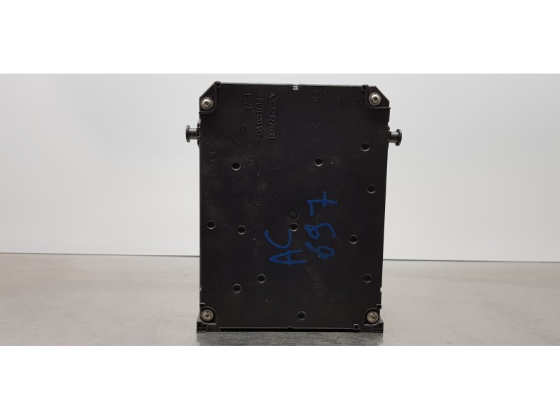 Recambio de caja reles / fusibles para citroen c4 grand picasso attraction referencia OEM IAM 9806098680   Recambio de caja reles / fusibles para citroen c4 grand picasso attraction referencia OEM IAM 9806098680