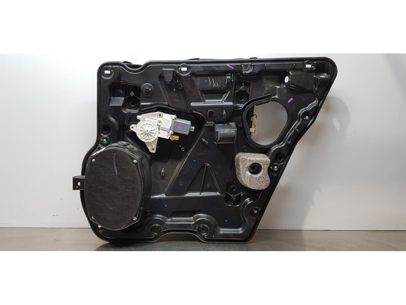 Recambio de elevalunas trasero derecho para fiat freemont (345) basis referencia OEM IAM K68043738AA  