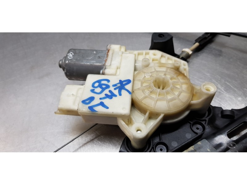 Recambio de elevalunas delantero izquierdo para citroen c4 grand picasso attraction referencia OEM IAM 9675924780  