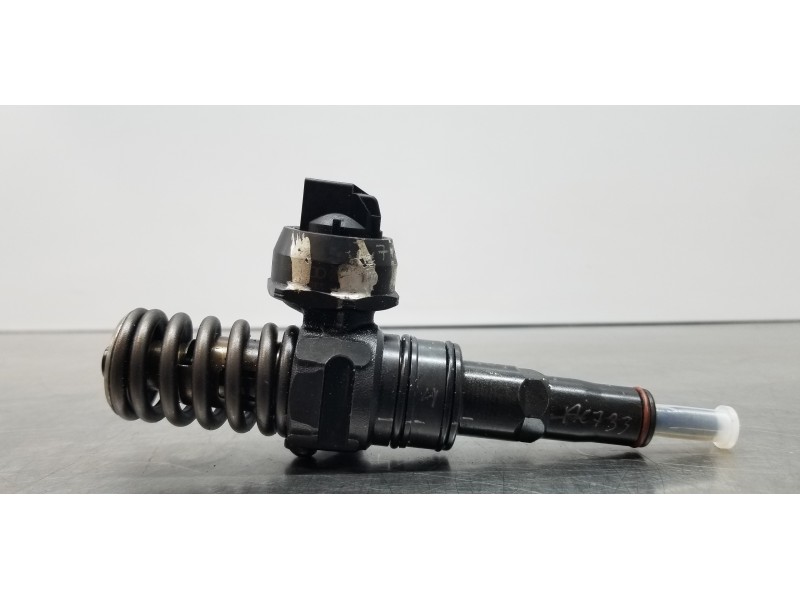 Recambio de inyector para volkswagen touareg (7la) tdi r5 referencia OEM IAM 07Z130073F 0414720210 