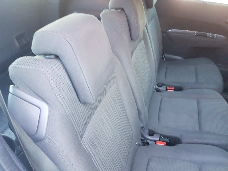 peugeot 5008 del año 2014