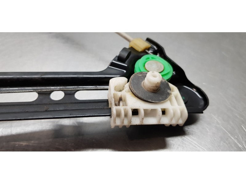 Recambio de elevalunas delantero izquierdo para citroen c4 grand picasso attraction referencia OEM IAM 9675924780  