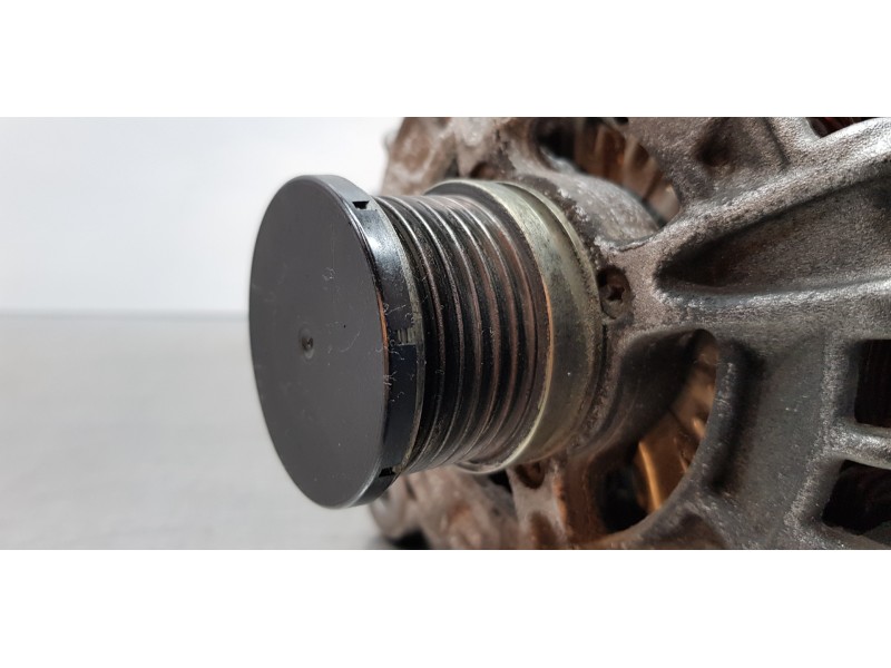 Recambio de alternador para skoda superb combi (3v5) active referencia OEM IAM 03L903023M 0125811035  Recambio de alternador para skoda superb combi (3v5) active referencia OEM IAM 03L903023M 0125811035