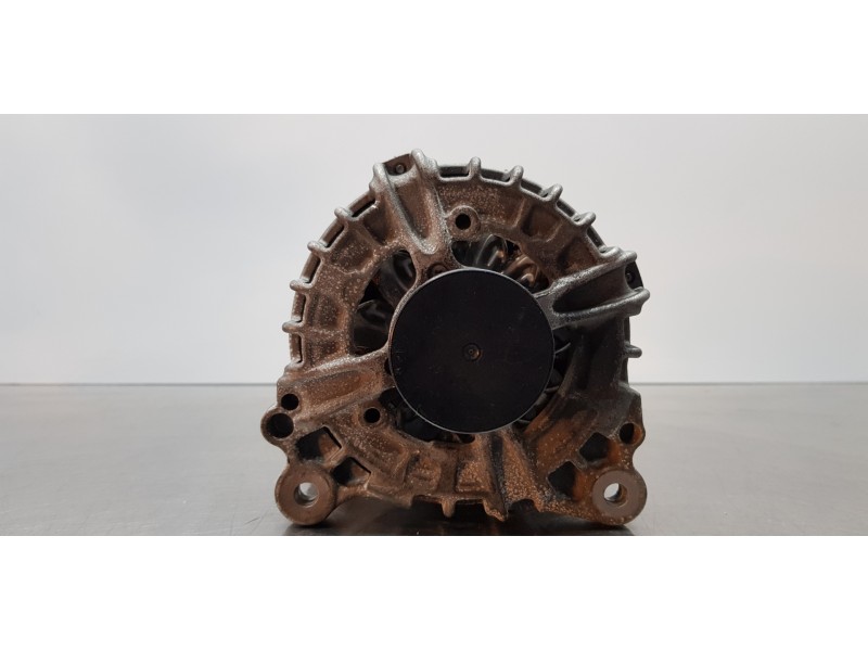 Recambio de alternador para skoda superb combi (3v5) active referencia OEM IAM 03L903023M 0125811035  Recambio de alternador para skoda superb combi (3v5) active referencia OEM IAM 03L903023M 0125811035
