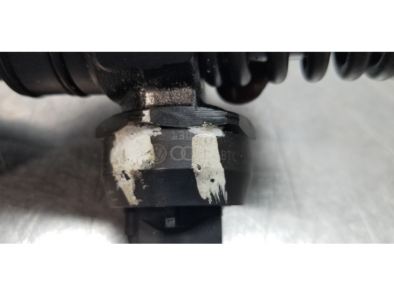 Recambio de inyector para volkswagen touareg (7la) tdi r5 referencia OEM IAM 07Z130073F 0414720210 