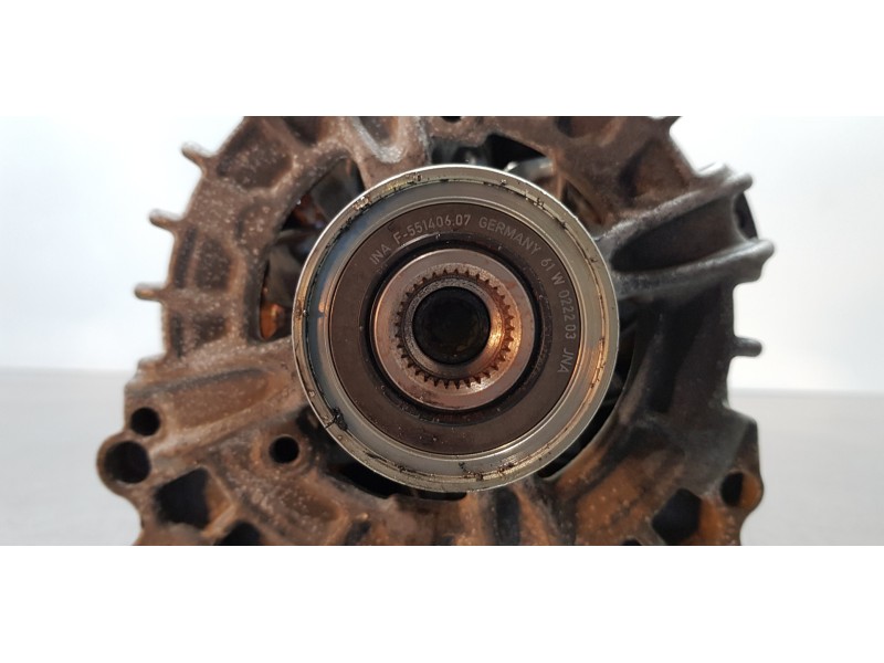 Recambio de alternador para skoda superb combi (3v5) active referencia OEM IAM 03L903023M 0125811035  Recambio de alternador para skoda superb combi (3v5) active referencia OEM IAM 03L903023M 0125811035