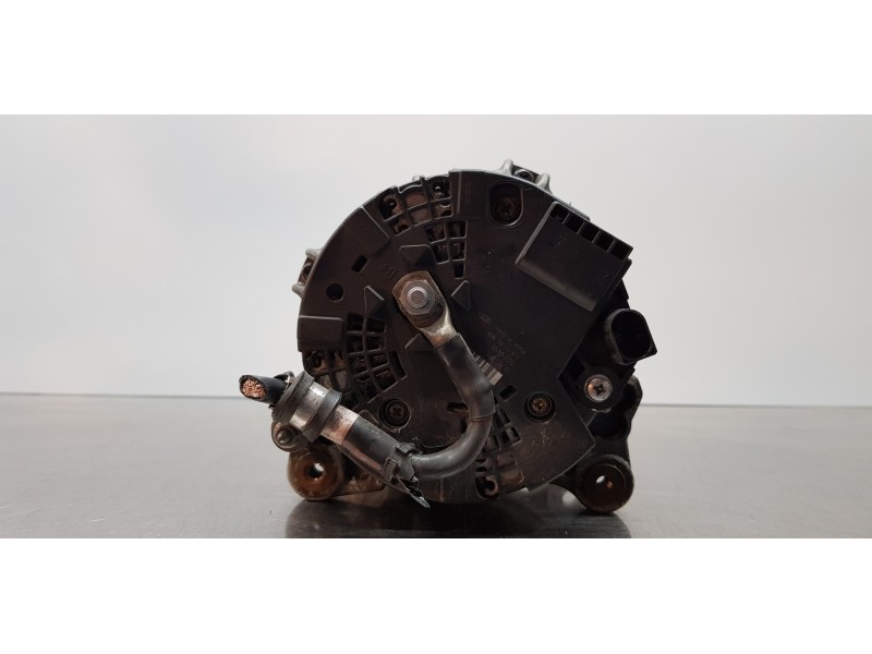 Recambio de alternador para skoda superb combi (3v5) active referencia OEM IAM 03L903023M 0125811035  Recambio de alternador para skoda superb combi (3v5) active referencia OEM IAM 03L903023M 0125811035