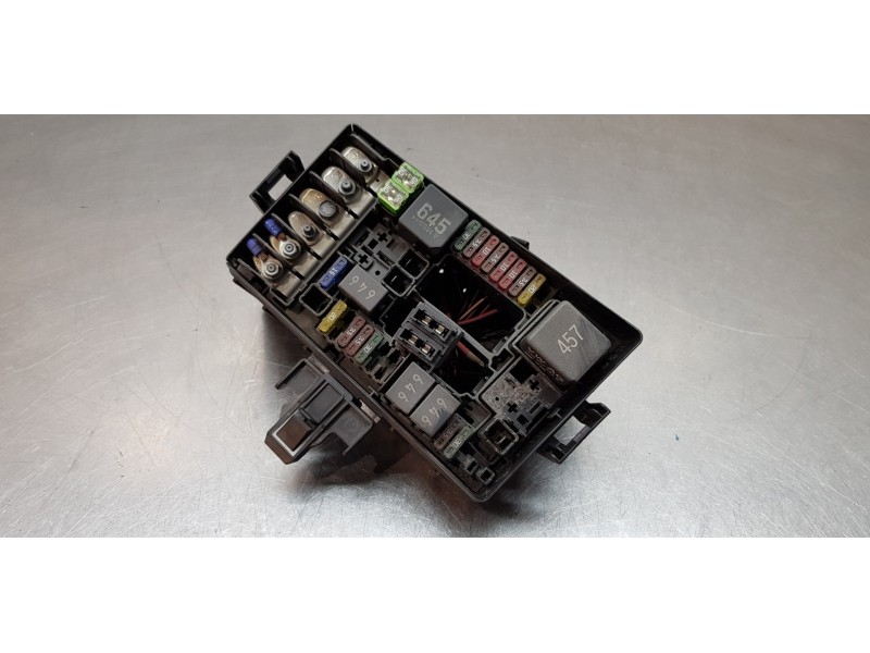 Recambio de caja reles / fusibles para skoda superb combi (3v5) active referencia OEM IAM 5Q0907361D  