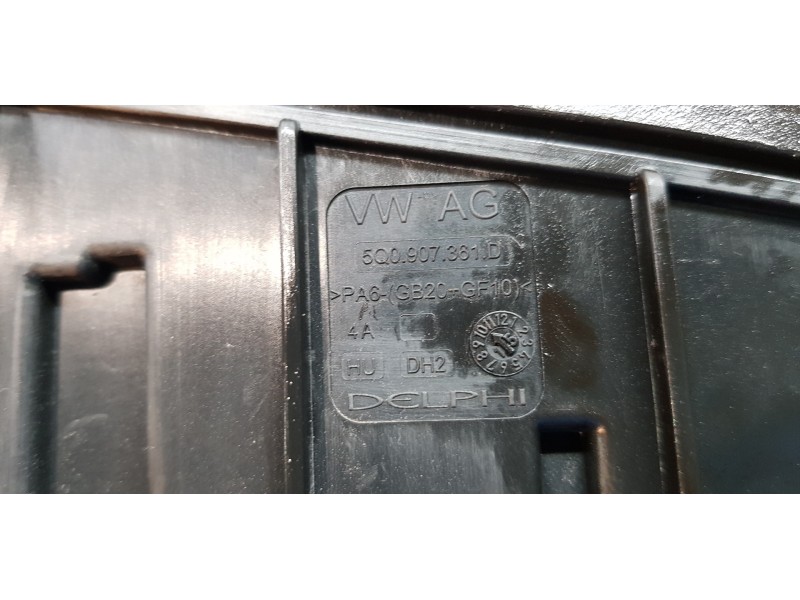 Recambio de caja reles / fusibles para skoda superb combi (3v5) active referencia OEM IAM 5Q0907361D  