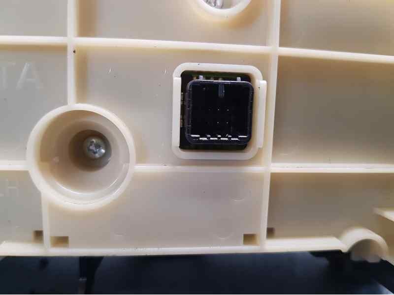 Recambio de mando climatizador para toyota prius (nhw30) executive referencia OEM IAM 5590047071  