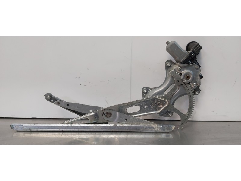 Recambio de elevalunas delantero derecho para toyota rav 4 active referencia OEM IAM 6980130280  