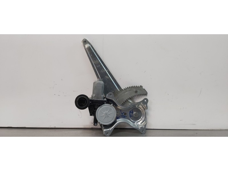 Recambio de elevalunas trasero izquierdo para toyota rav 4 active referencia OEM IAM 6980442050  