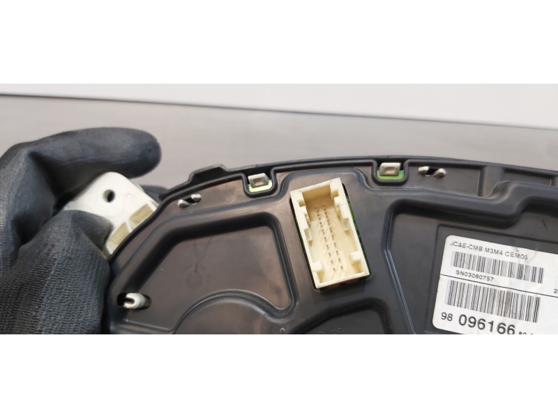 Recambio de cuadro instrumentos para citroen c-elysée exclusive referencia OEM IAM 9809616680  