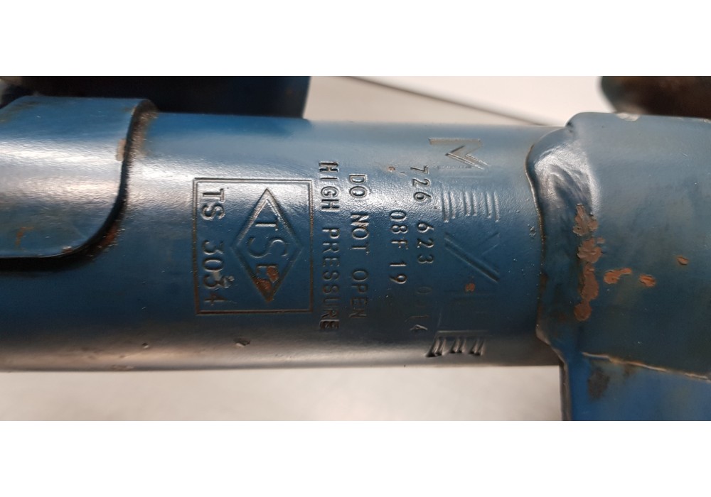 Recambio de amortiguador delantero derecho para ford focus lim. (cb4) titanium referencia OEM IAM 1619336 6M5Y18045BAC 