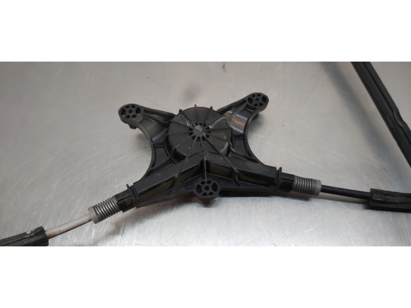 Recambio de elevalunas delantero derecho para seat ateca (kh7) xcellence 4drive referencia OEM IAM 575837462A   Recambio de elevalunas delantero derecho para seat ateca (kh7) xcellence 4drive referencia OEM IAM 575837462A