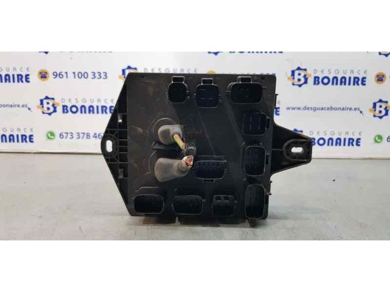 Recambio de caja reles / fusibles para jaguar xk coupé/convertible 3.5 v8 cabrio referencia OEM IAM 6W8314A073AD  