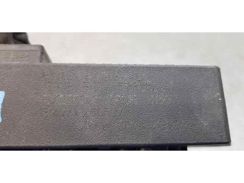 Recambio de caja reles / fusibles para jaguar xk coupé/convertible 3.5 v8 cabrio referencia OEM IAM 6W8314A073AD  