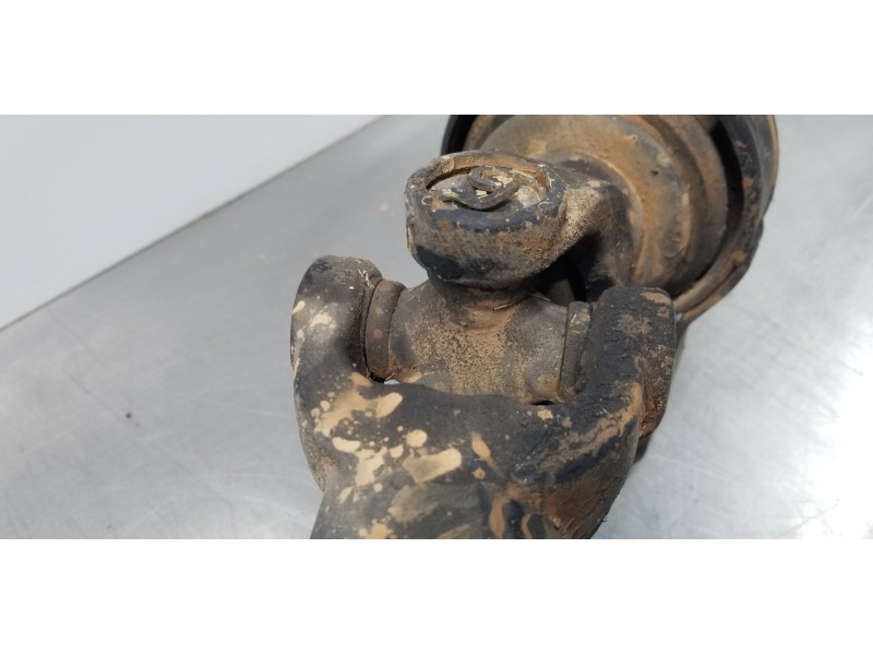 Recambio de transmision central delantera para ssangyong kyron 200 xdi limited referencia OEM IAM 3320009413  