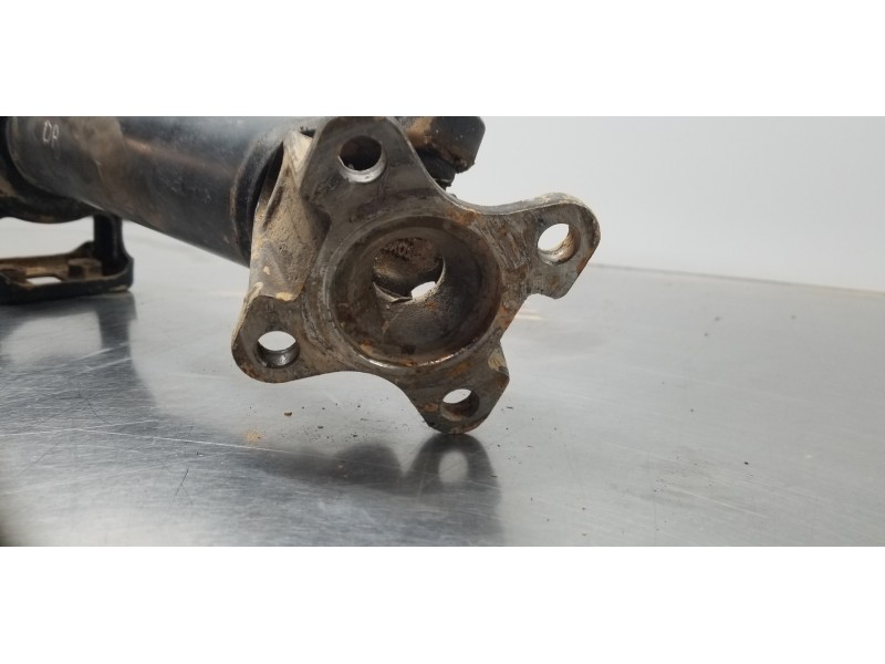 Recambio de transmision central delantera para ssangyong kyron 200 xdi limited referencia OEM IAM 3320009413  