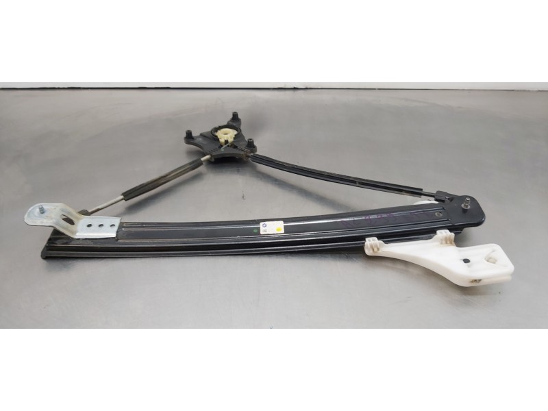 Recambio de elevalunas trasero derecho para seat ateca (kh7) xcellence 4drive referencia OEM IAM 575839462A   Recambio de elevalunas trasero derecho para seat ateca (kh7) xcellence 4drive referencia OEM IAM 575839462A