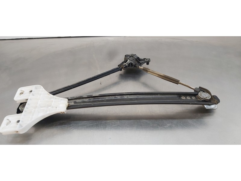 Recambio de elevalunas trasero derecho para seat ateca (kh7) xcellence 4drive referencia OEM IAM 575839462A   Recambio de elevalunas trasero derecho para seat ateca (kh7) xcellence 4drive referencia OEM IAM 575839462A