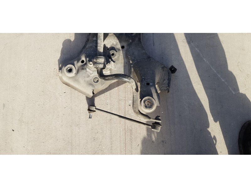 Recambio de puente delantero para kia carens ( ) concept referencia OEM IAM 62405A4650  