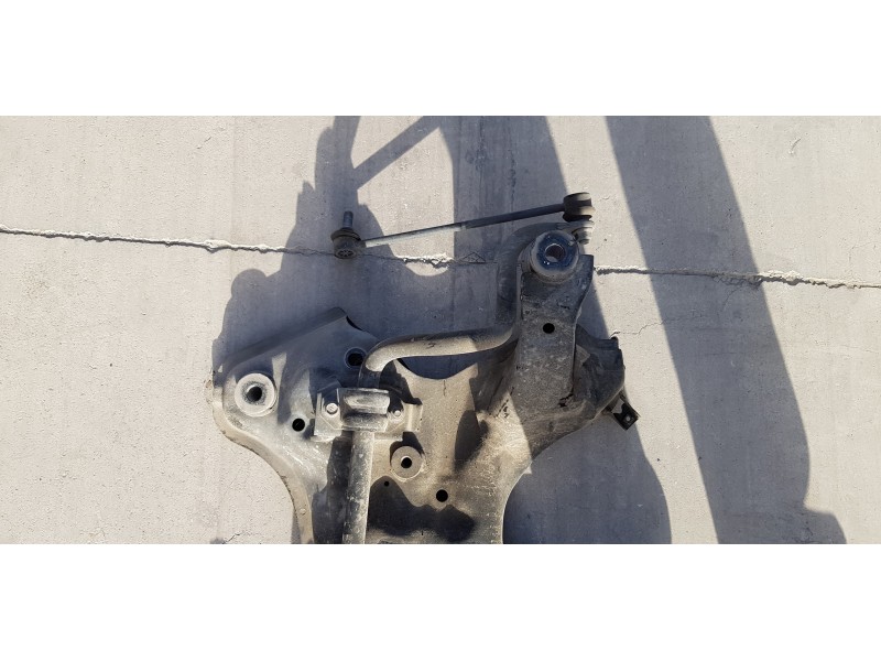 Recambio de puente delantero para kia carens ( ) concept referencia OEM IAM 62405A4650  