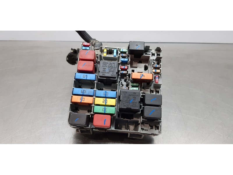 Recambio de caja reles / fusibles para fiat doblo my doblo referencia OEM IAM 51867697   Recambio de caja reles / fusibles para fiat doblo my doblo referencia OEM IAM 51867697