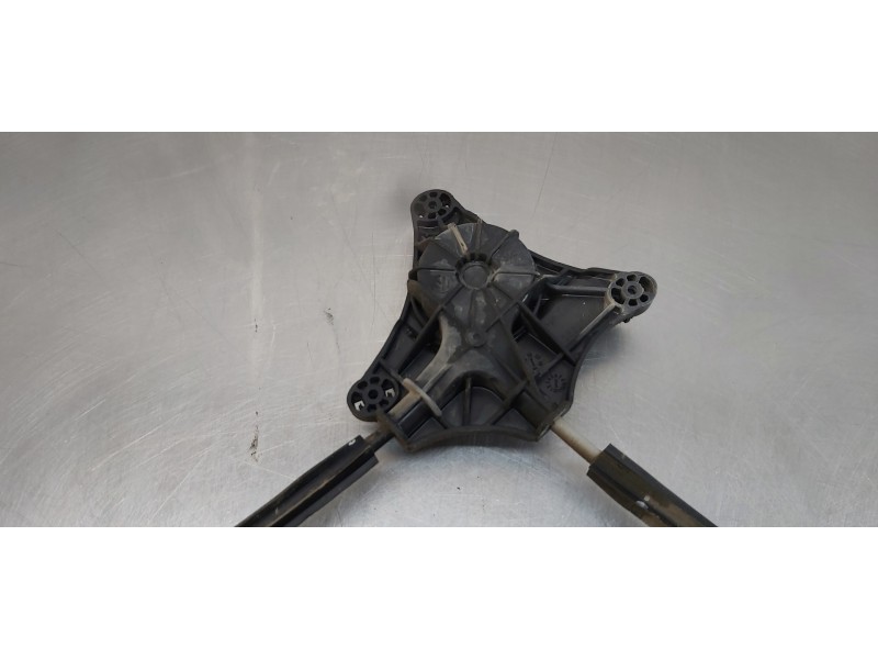 Recambio de elevalunas trasero derecho para seat ateca (kh7) xcellence 4drive referencia OEM IAM 575839462A   Recambio de elevalunas trasero derecho para seat ateca (kh7) xcellence 4drive referencia OEM IAM 575839462A