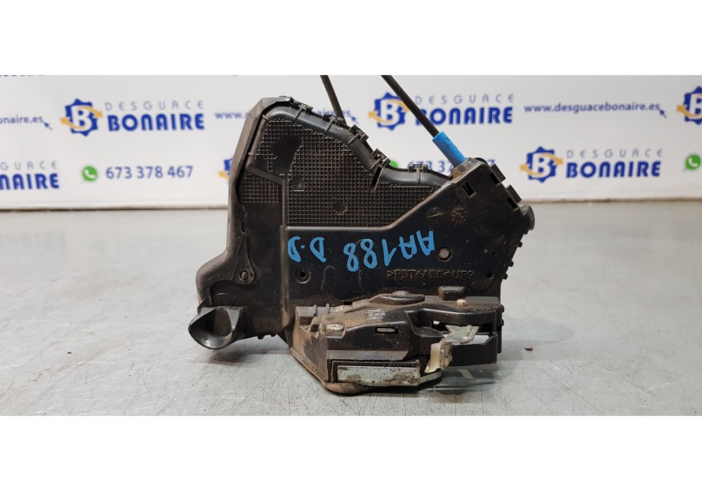 Recambio de cerradura puerta delantera derecha para toyota auris touring sports (e18) hybrid active referencia OEM IAM 690300513