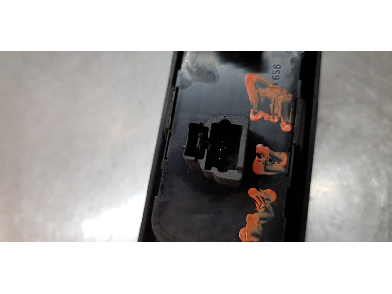 Recambio de mando elevalunas delantero izquierdo para peugeot 407 st sport referencia OEM IAM 96468704XT  