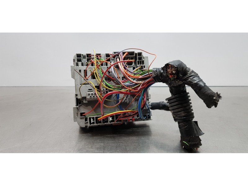 Recambio de caja reles / fusibles para fiat doblo my doblo referencia OEM IAM 51867697   Recambio de caja reles / fusibles para fiat doblo my doblo referencia OEM IAM 51867697