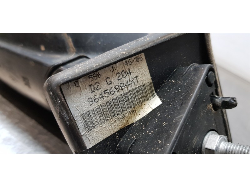 Recambio de retrovisor izquierdo para peugeot 407 st sport referencia OEM IAM 96456984XT  