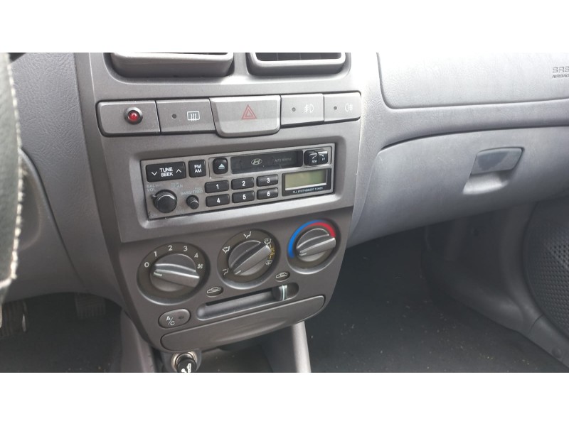 hyundai accent (lc) del año 2002