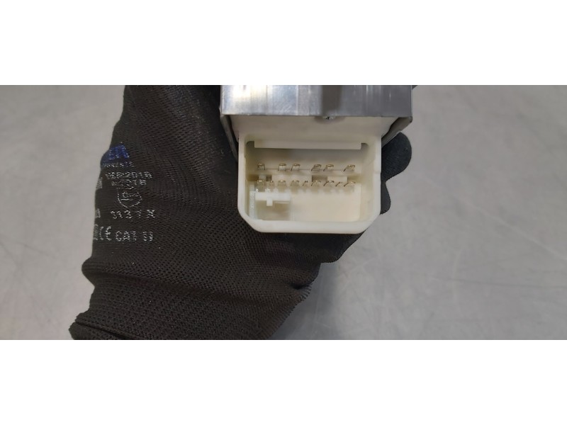 Recambio de mando elevalunas delantero izquierdo para toyota rav 4 active referencia OEM IAM 8482042210  
