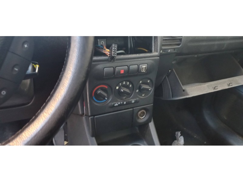 opel zafira a del año 2000