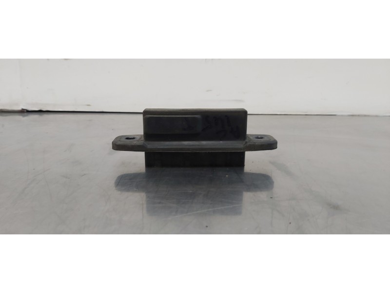 Recambio de maneta exterior porton para toyota rav 4 active referencia OEM IAM 6943048030  