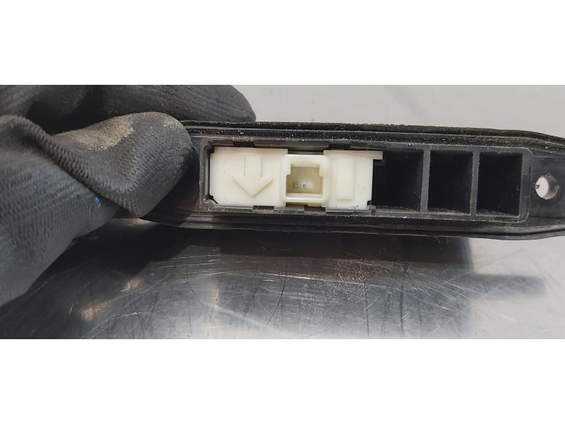 Recambio de maneta exterior porton para toyota rav 4 active referencia OEM IAM 6943048030  