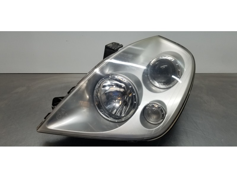 Recambio de faro izquierdo para ssangyong rexton rx 320 referencia OEM IAM 8310108202HBC  
