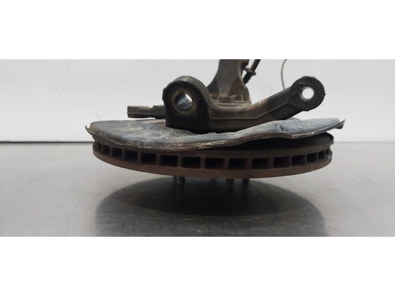 Recambio de mangueta delantera derecha para toyota rav 4 active referencia OEM IAM 4321128140  