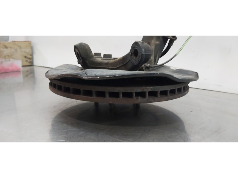 Recambio de mangueta delantera derecha para toyota rav 4 active referencia OEM IAM 4321128140  