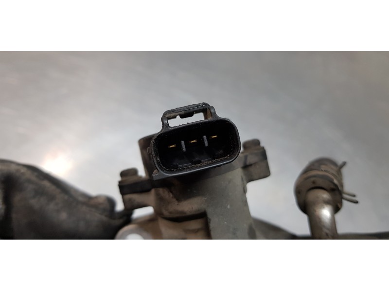 Recambio de caja mariposa para toyota rav 4 (a2) 2.0 luna 4x4 referencia OEM IAM 2227028010  