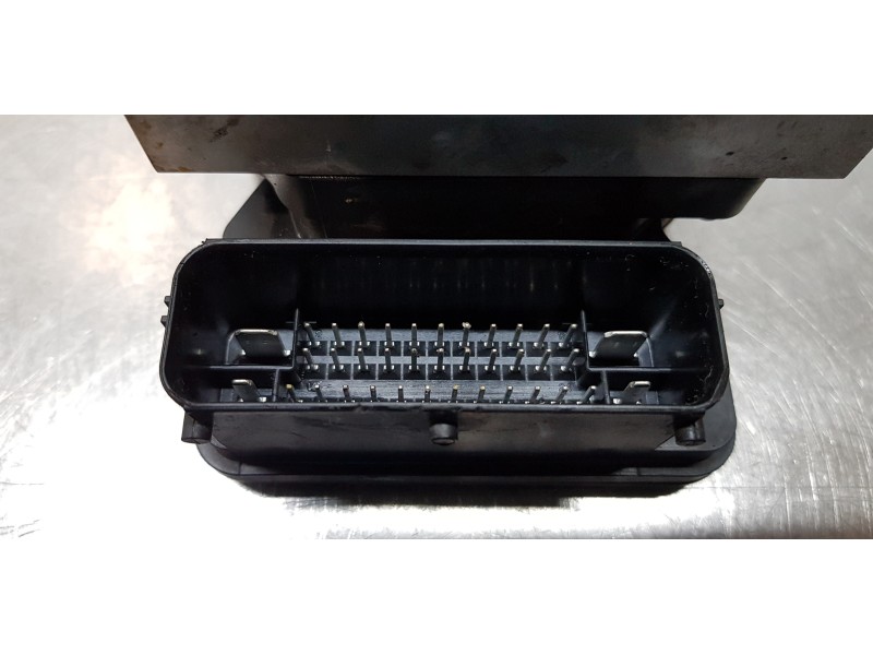 Recambio de abs para kia carens ( ) concept referencia OEM IAM 58910A4410  