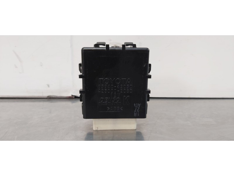 Recambio de modulo electronico para toyota rav 4 active referencia OEM IAM 8594042030  
