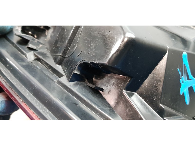 Recambio de piloto trasero derecho para skoda superb combi (3v5) active referencia OEM IAM 3V9945208A   Recambio de piloto trasero derecho para skoda superb combi (3v5) active referencia OEM IAM 3V9945208A