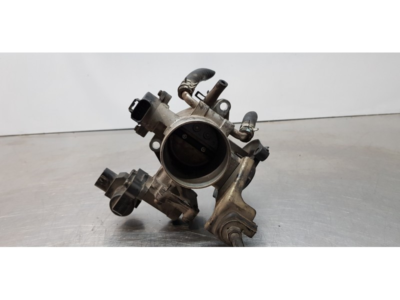 Recambio de caja mariposa para toyota rav 4 (a2) 2.0 luna 4x4 referencia OEM IAM 2227028010  